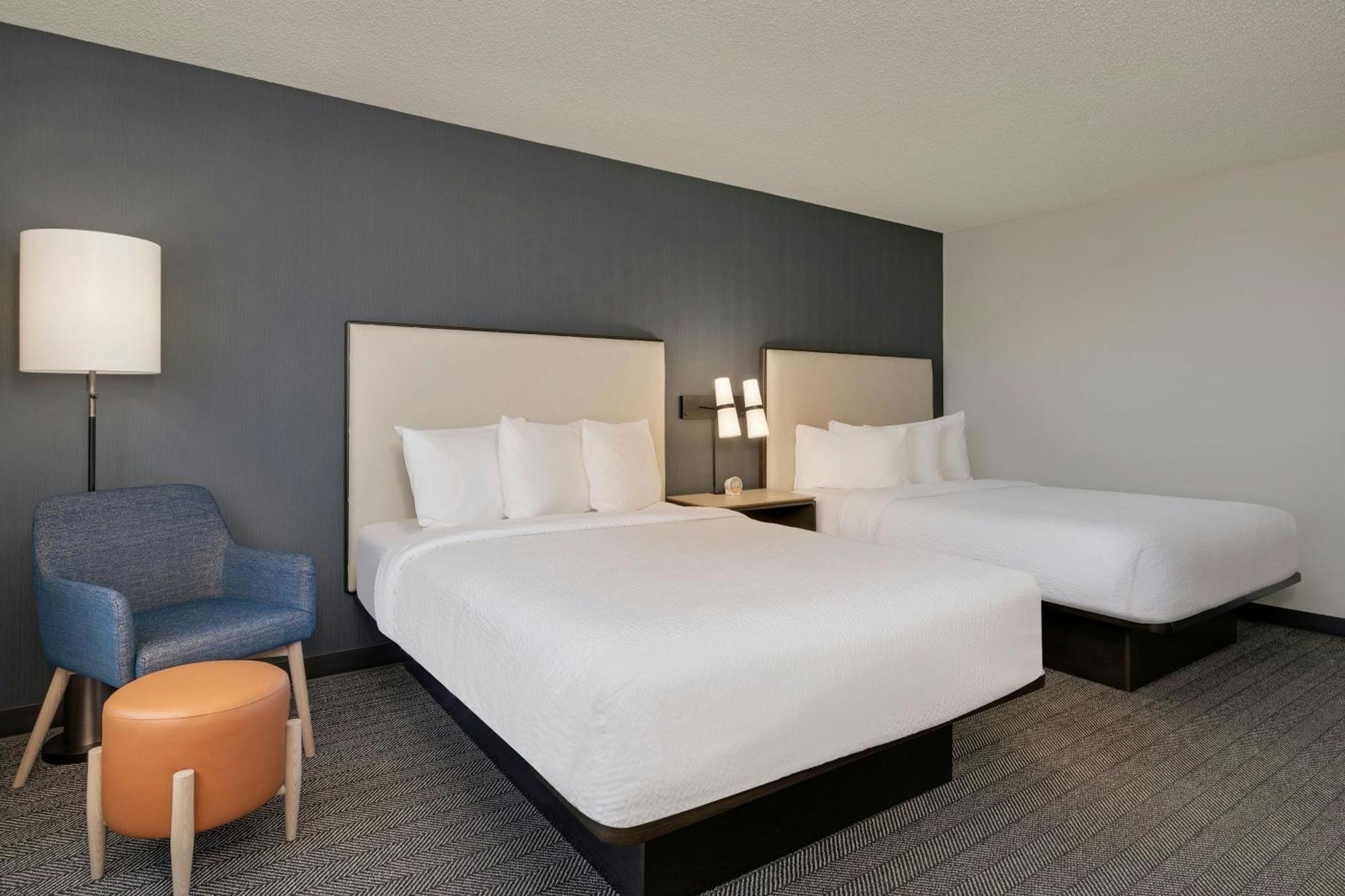 Hotel Courtyard By Marriott Indianapolis South Exterior foto
